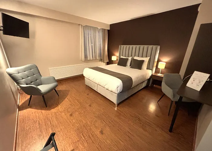 Escale Hotel