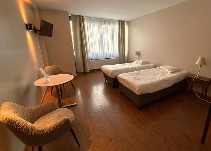 Escale Hotel